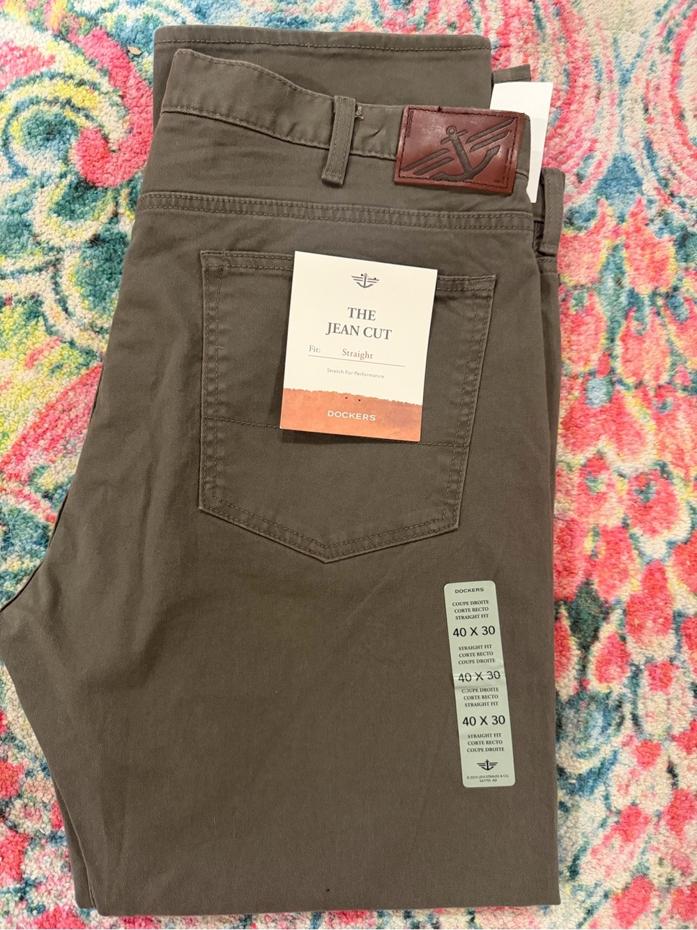 Dockers Straight Fit Pants in Olive Brown Size 40 x 30 NWT